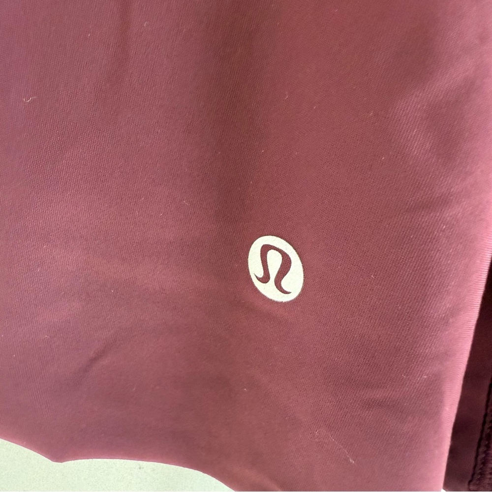 Lululemon Athletica burgundy short skirt size 4 US - Picture 4 of 7